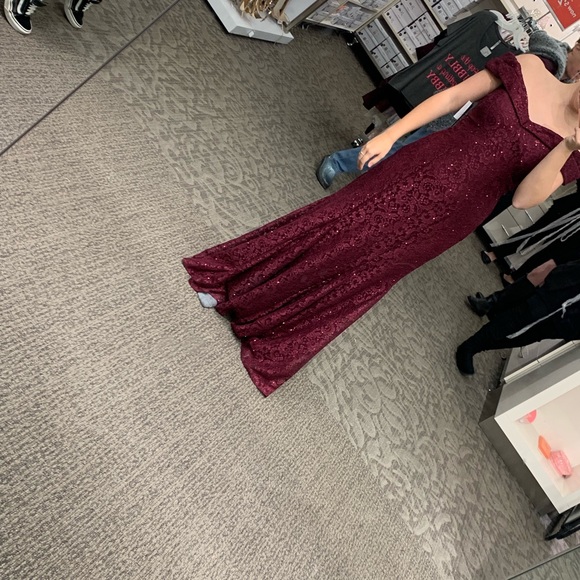 Formal/prom dress - Picture 2 of 2